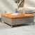 Szürke polyrattan és akácfa kerti asztal 70 x 70 x 25 cm