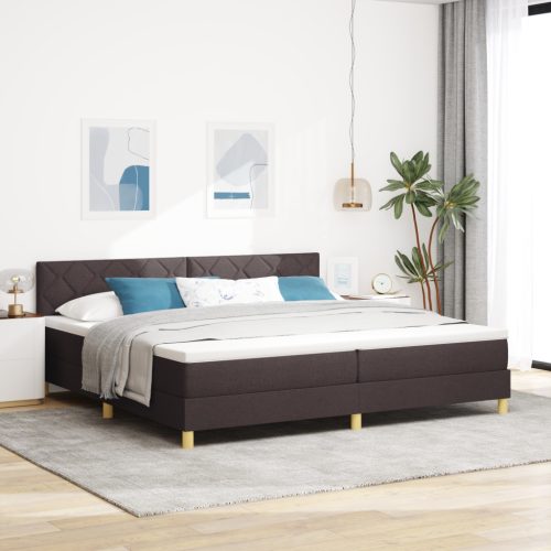 Boxspring ágy matraccal Sötétbarna 200x200 cm Szövet