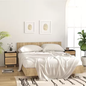   2 db fekete tömör fenyőfa és természetes rattan éjjeliszekrény