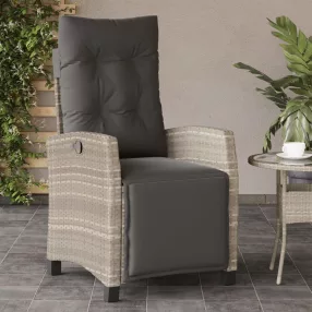   Világosszürke polyrattan dönthető kerti szék lábtartóval