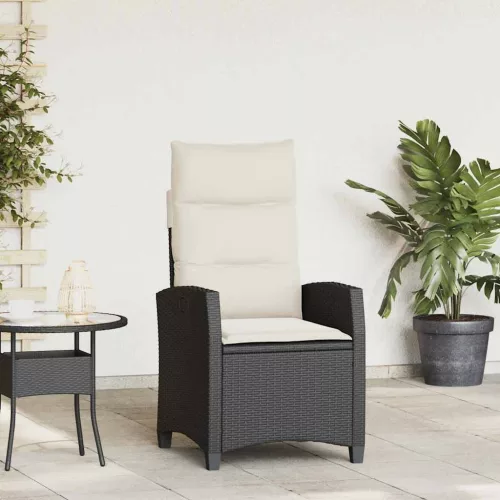 Fekete polyrattan fekvő kerti szék oldalsó asztallal