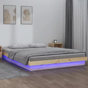 King Size tömör fa LED-es ágykeret 150 x 200 cm