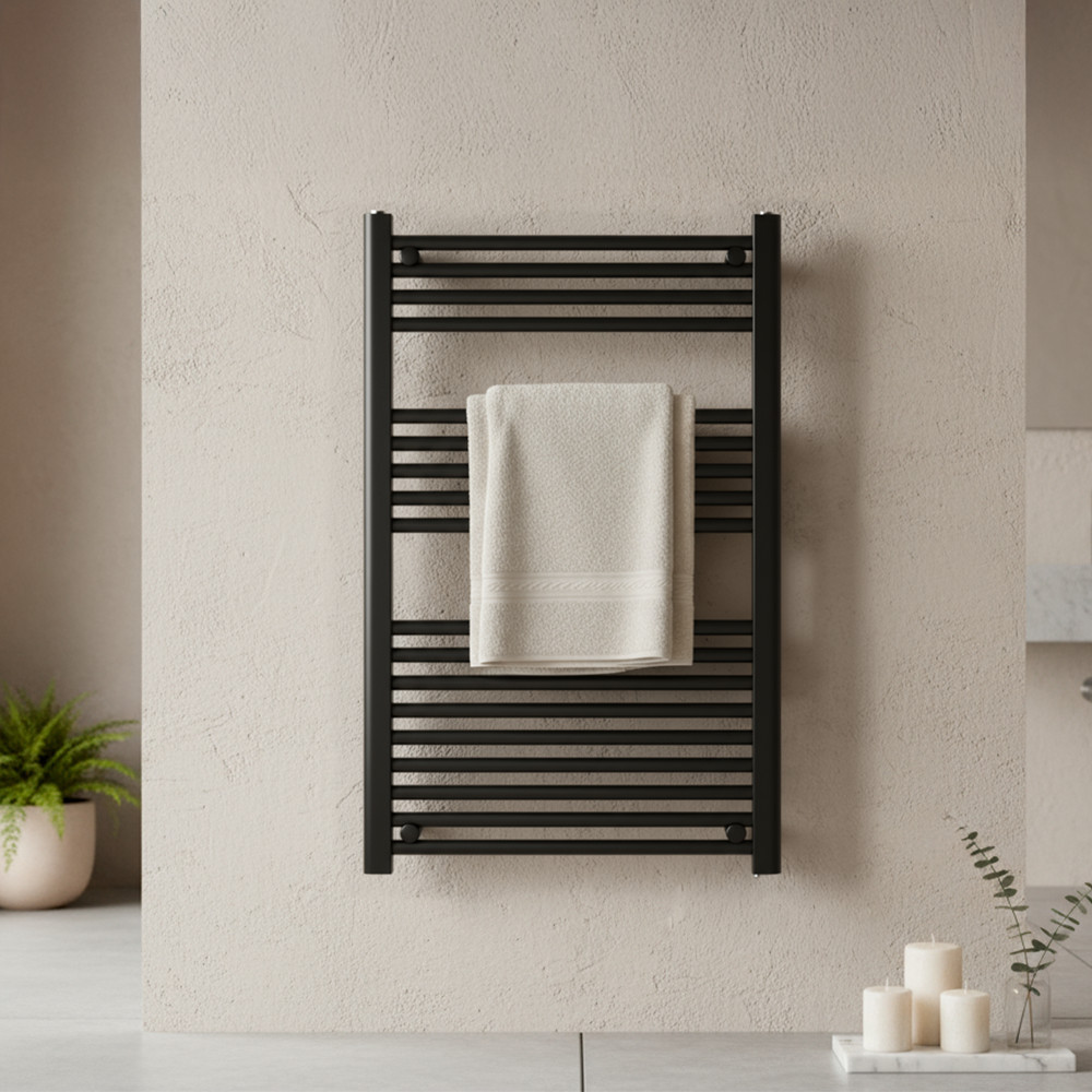 Egyenes törölközőszárító radiátor 1000x600 mm fekete