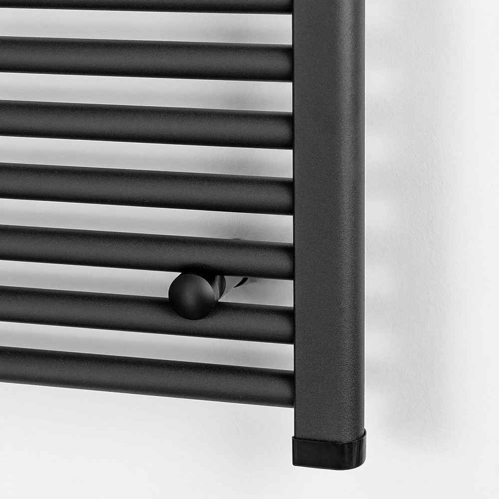 Egyenes törölközőszárító radiátor 1000x600 mm fekete