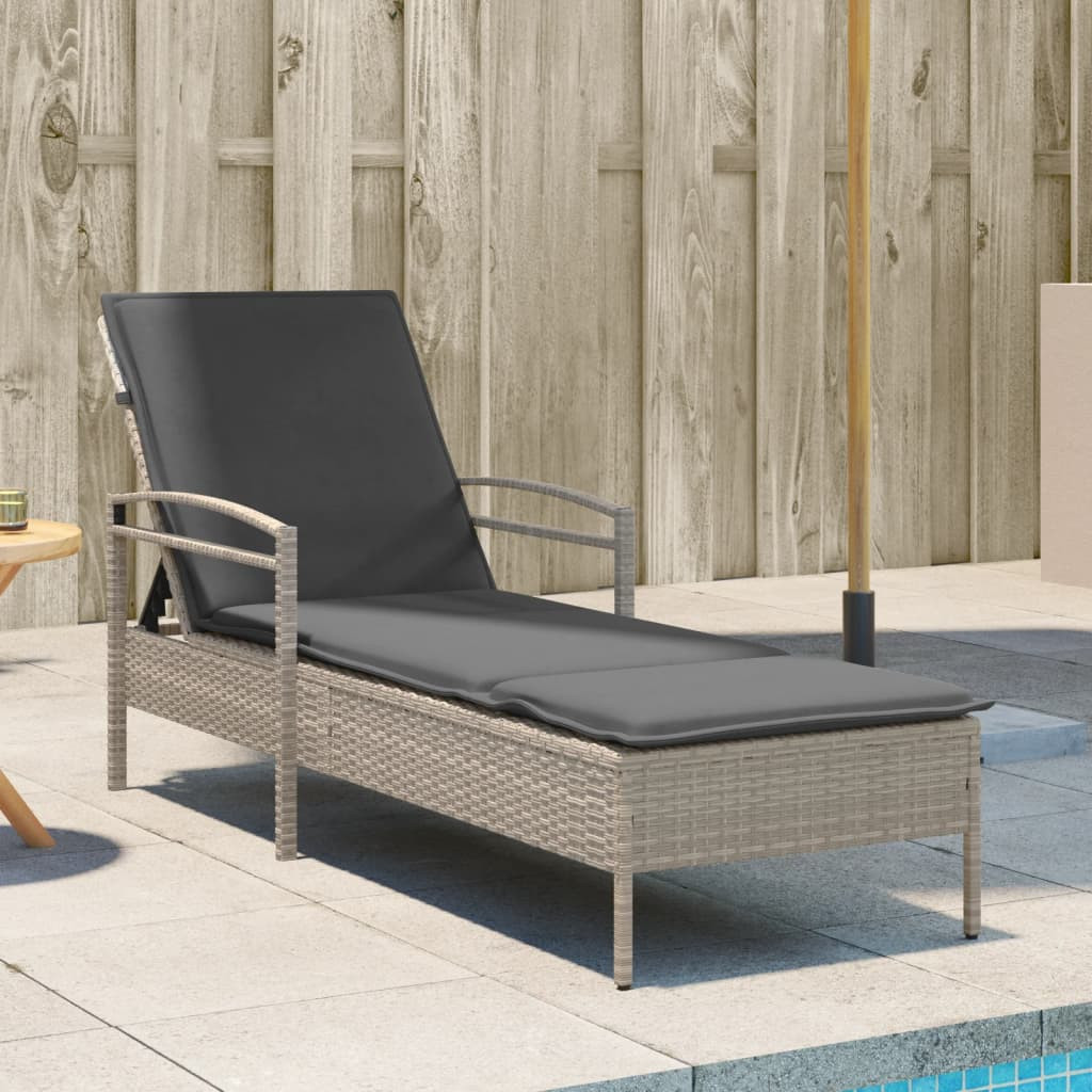 világosszürke polyrattan napozóágy párnával 63x200x81 cm világosszürke polyrattan napozóágy párnával 63x200x81 cm