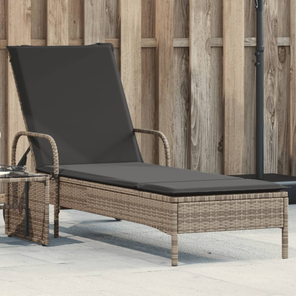 szürke polyrattan napozóágy kerekekkel és párnával szürke polyrattan napozóágy kerekekkel és párnával